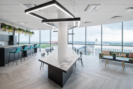 Modern office design: idea with unusual lighting solution